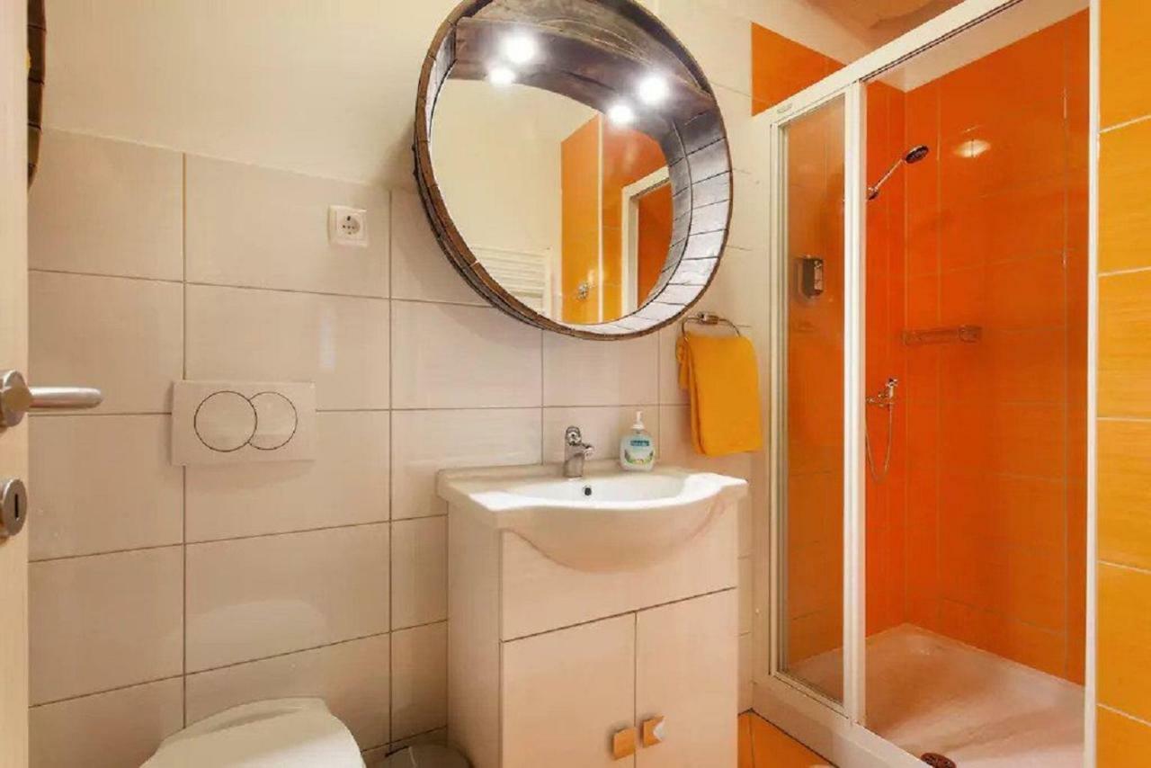 Beer & Wine Cellar Apartment Ljubljana Bagian luar foto